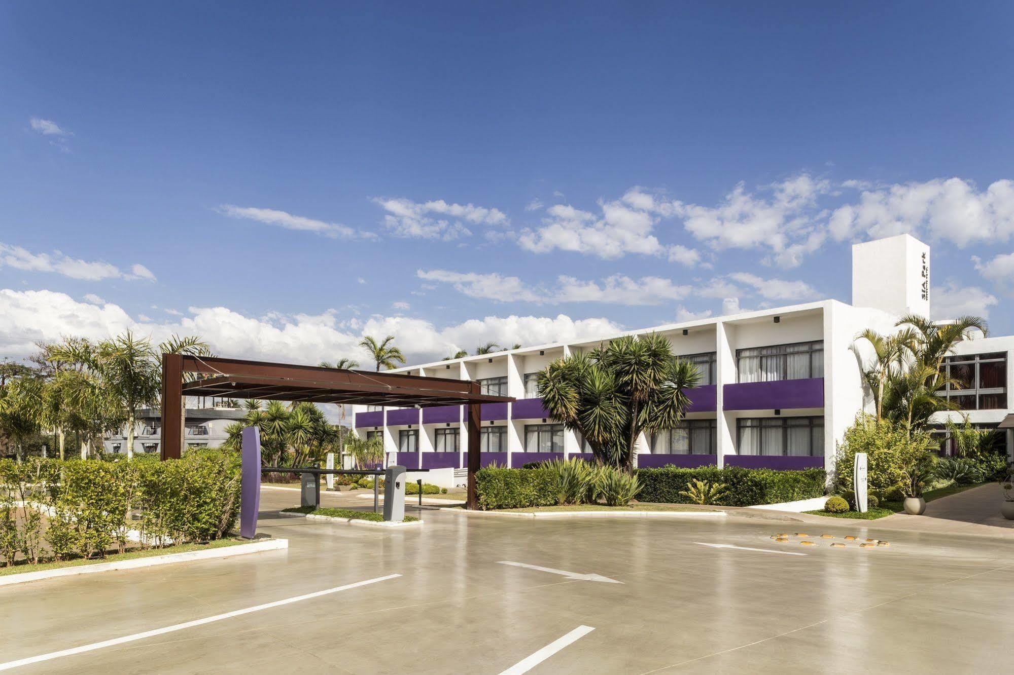 Sia Park Executive Hotel Candangolandia Exteriör bild