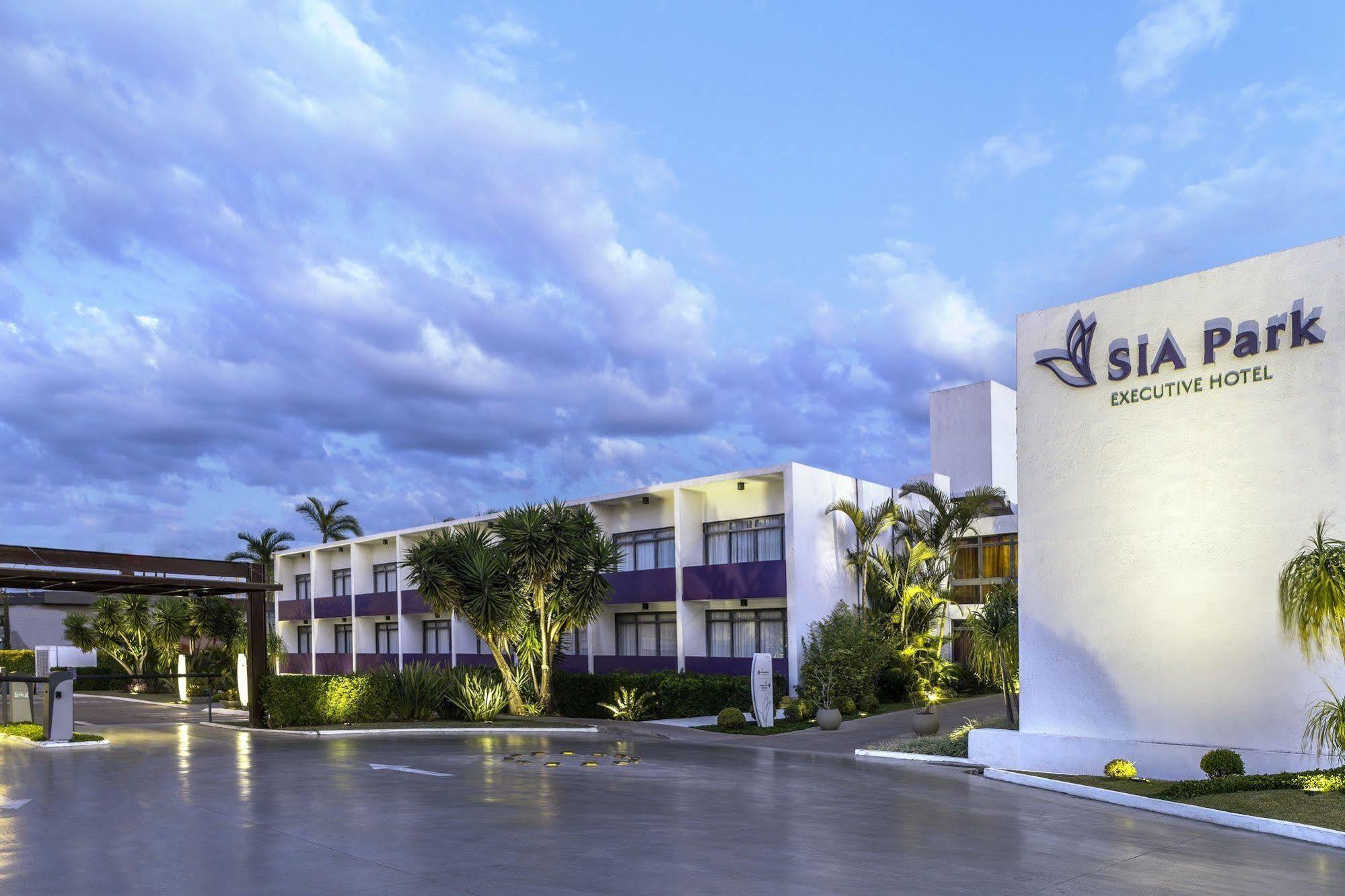 Sia Park Executive Hotel Candangolandia Exteriör bild